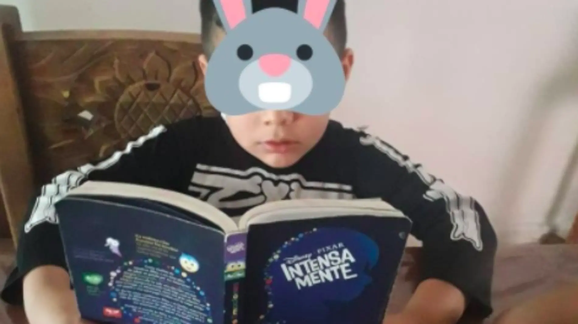 Niño leyendo